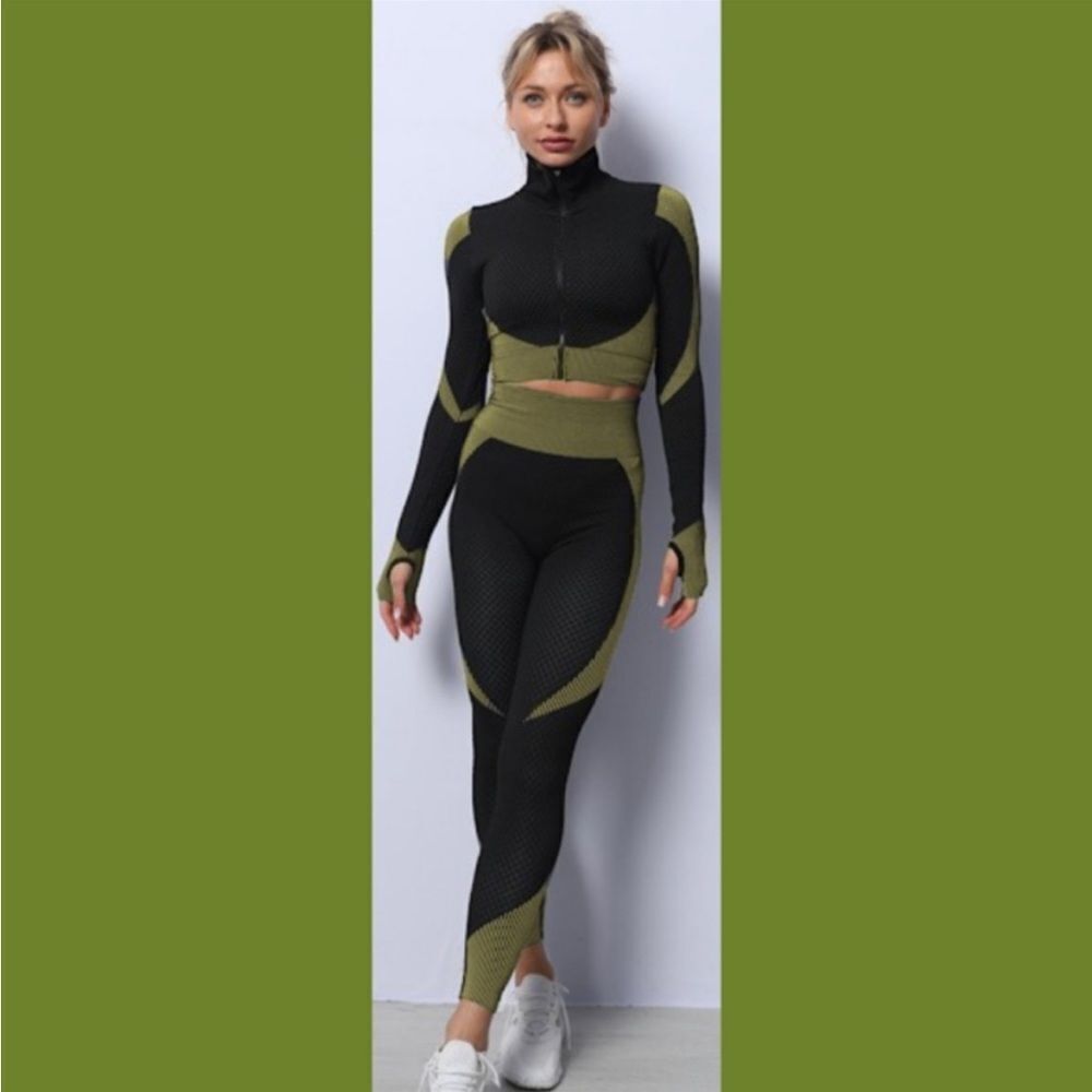 GREEN & Black Workout Activewear Set